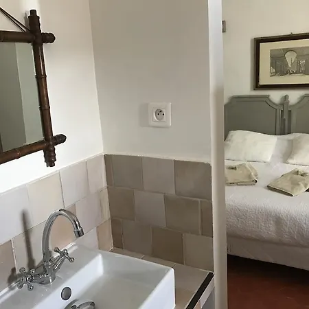 מלון דירות Particulier Des Lumieres 3*