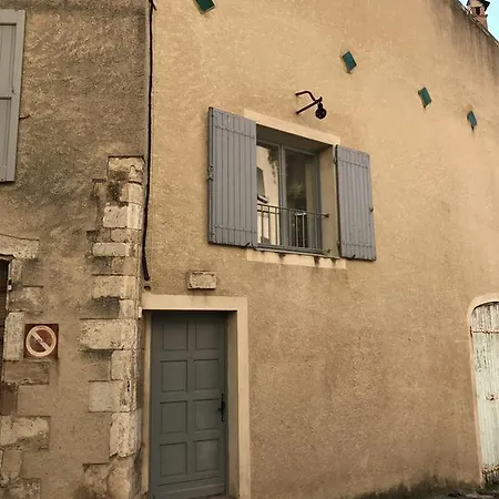 Particulier Des Lumieres מוסטיה-סן-מארי