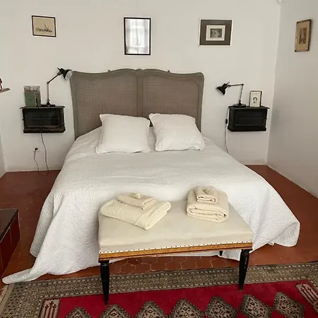 帕提库里尔德斯鲁米尔莱斯公寓 3* 穆斯捷-圣玛丽